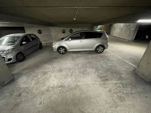 Parking 10 m² 