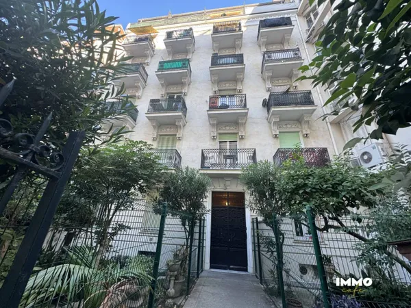 Appartement 1 pièce 15 m² 