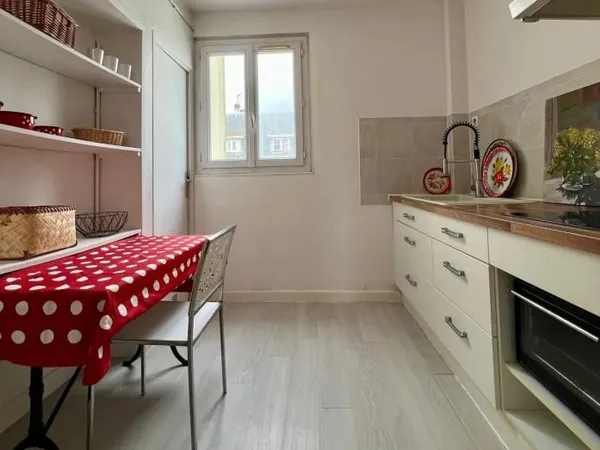Appartement 4 pièces 61 m² 