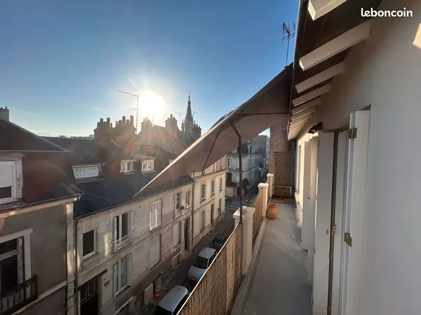 T3 Lumineux rénové - Terrasse plein sud - Hyper-centre / Gare - 247 000 