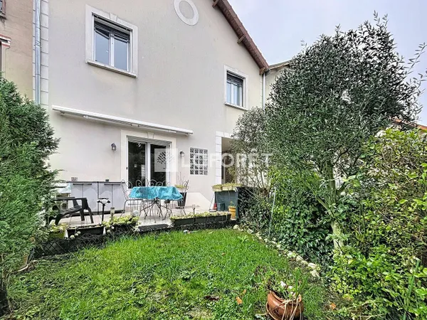 Maison 6 pièces 162 m² 