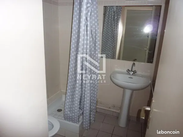Studio 1 pièce 26 m² 