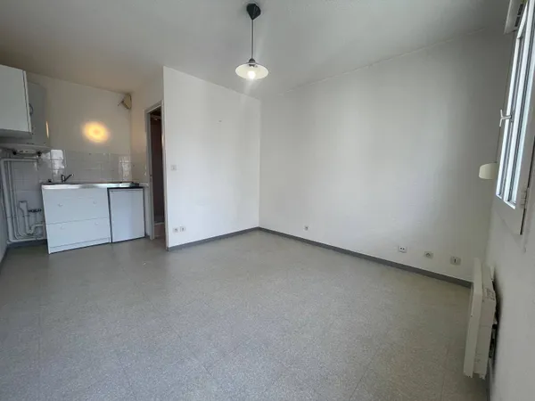 Appartement 1 pièce 16 m² 