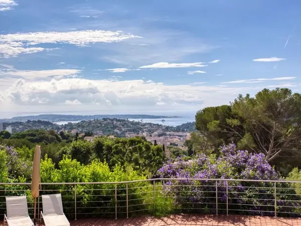 Proche Cannes Villa Provençale Rénovée Vue Mer 