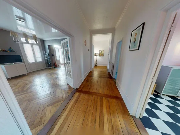 Appartement 5 pièces 140 m² 