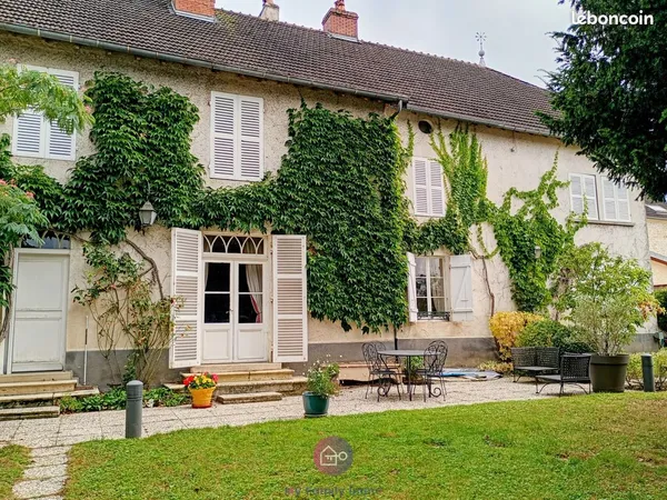 Propriété 11 pièces 390 m² 