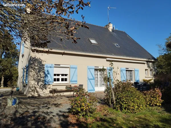 Propriété 7 pièces 166 m² 