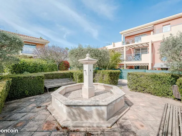 Garage/box 14 m² Hyeres 
