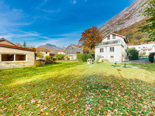 Maison 9 pièces 189 m² 