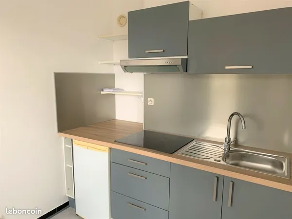 Studio 1 pièce 29 m² 