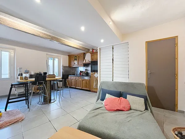 LE SOLER Maison de village avec studio indépendant 