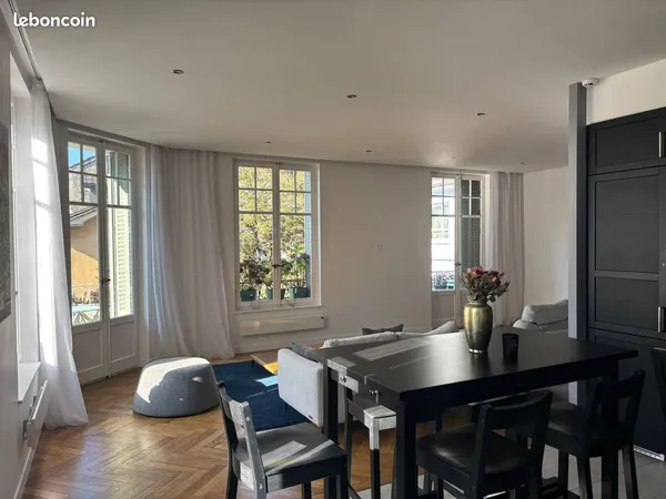 Appartement location + Parking 