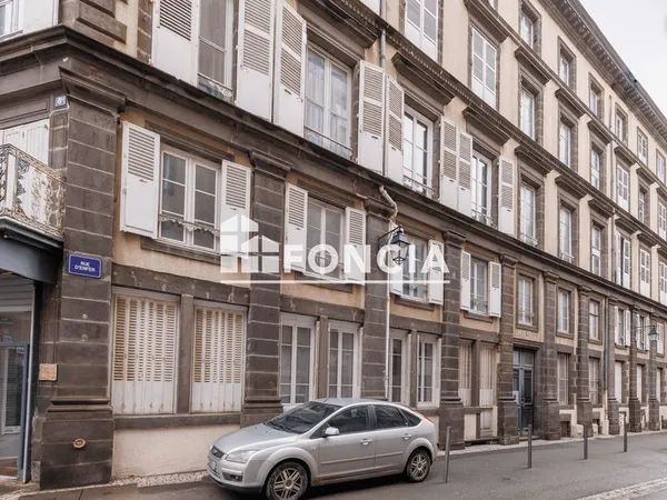 Hyper centre - proche cathedrale - rue d'enfer - studio 18,53 m² en dernier etage 