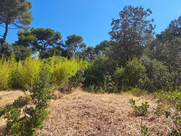 La Côte Bleu - Terrain rare à bâtir à 13 min à pied de la mer