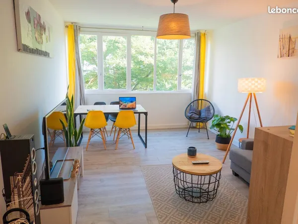 Chambre meublée en coloc - Tout inclus 