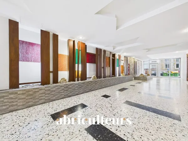 Bureaux, local commercial 136 m² Paris 20ème 
