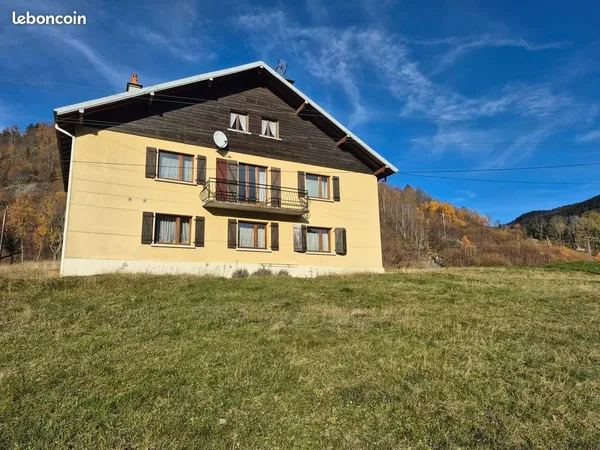 Maison 8 pièces 195 m² 