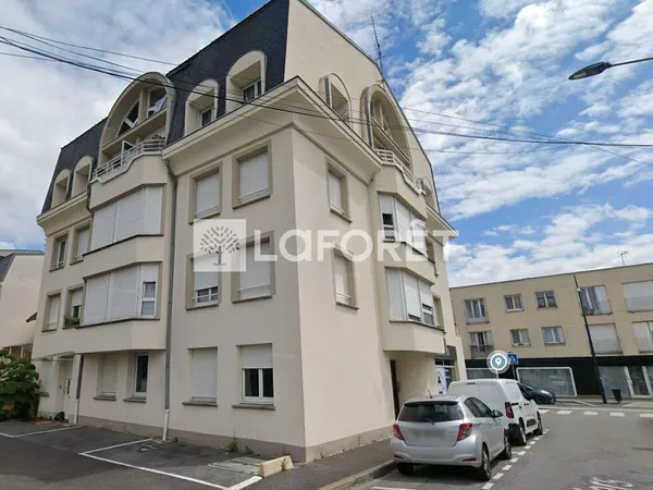 Studio 1 pièce 24 m² 