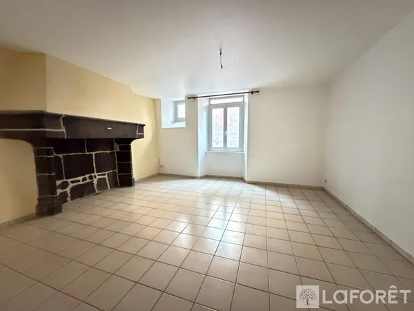 Appartement Saint Flour 4 pièce(s) 136 m2 