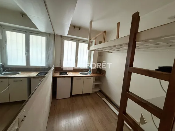 Appartement 1 pièce 9 m² 