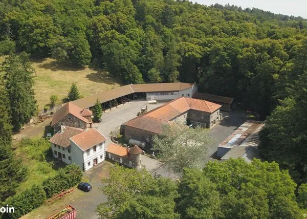 Maison 1 pièce 500 m² 