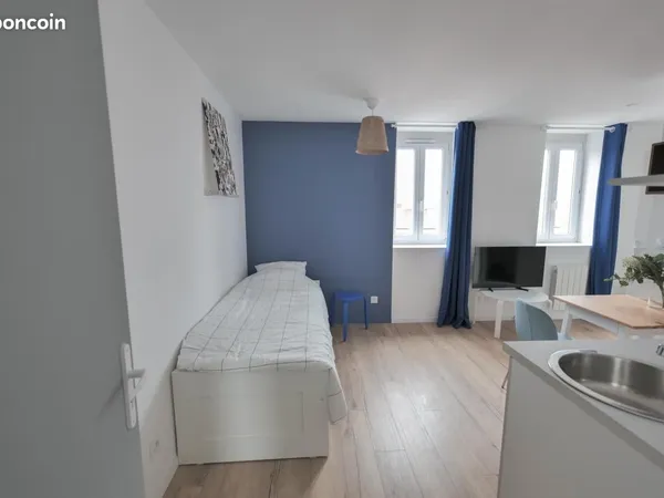 Studio 1 pièce 16 m² 