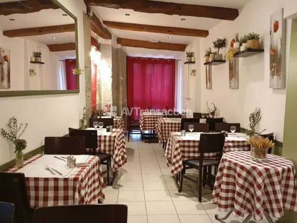 DRAGUIGNAN : Restaurant fond de commerce avec terrasse à vendre 