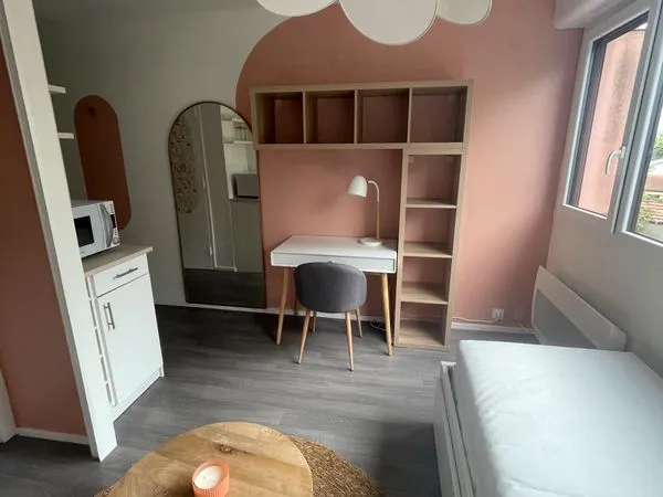 T1 Etudiant Meublé + Parking + Cave 