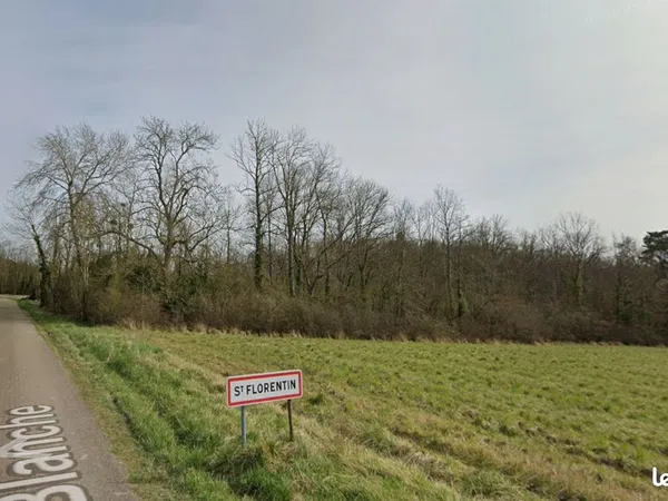 Terrain 2730 m² Saint-Florentin 