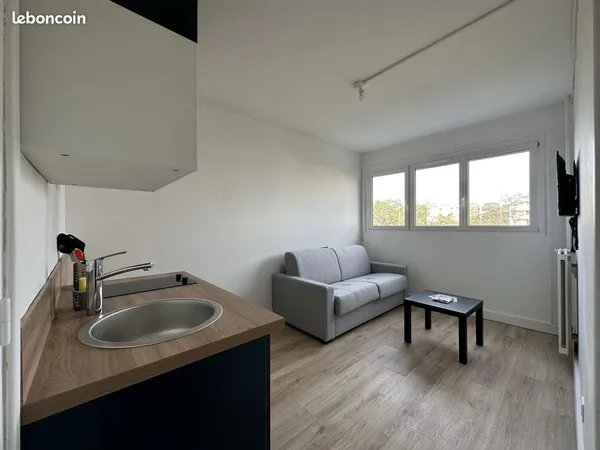 Studio 1 pièce 18 m² 