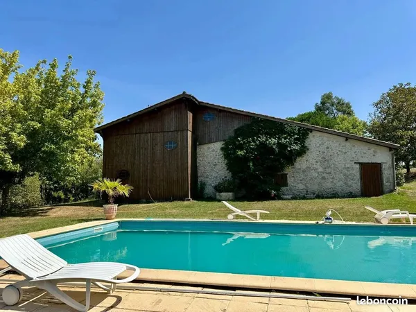 Maison 8 pièces 260 m² 