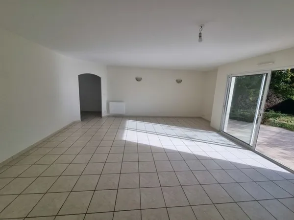 Maison de 6 pièces principales 