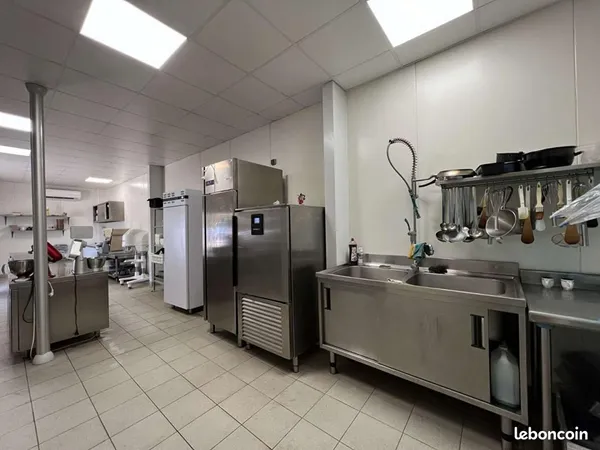 Local commercial 75 m² 