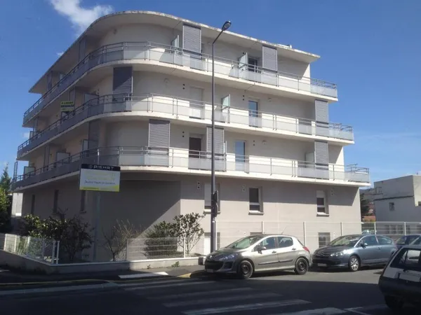 Studio 1 pièce 18 m² 
