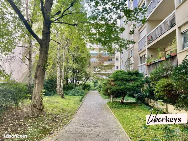Appartement 4 pièces 77 m² 