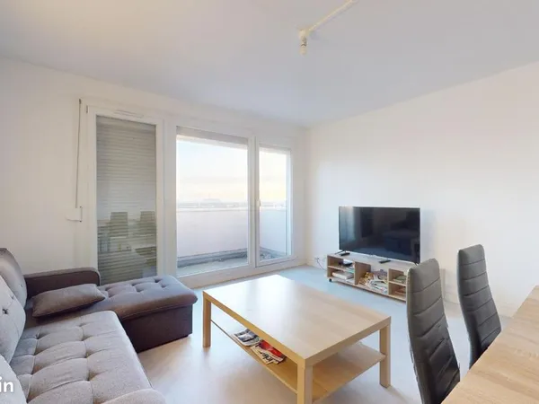 Chambre 5 pièces 82 m² 