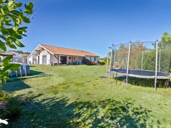 Maison de 6 pièces principales 