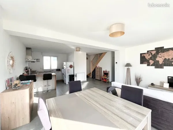 Maison 6 pièces 109 m² 