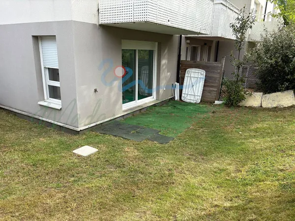 Studio 1 pièce 35 m² 