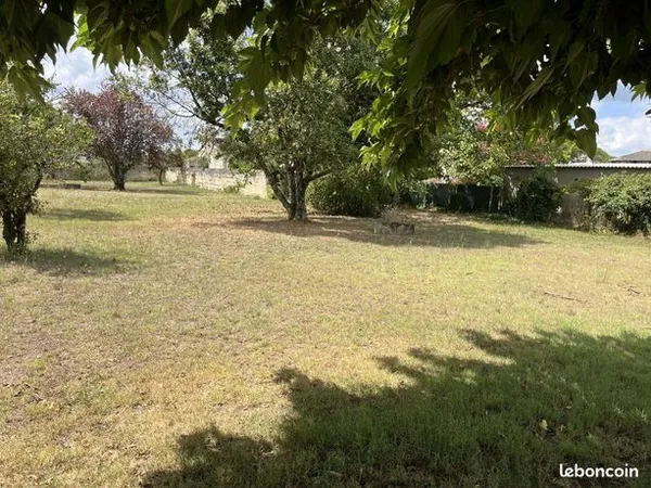 Terrain 628 m² 