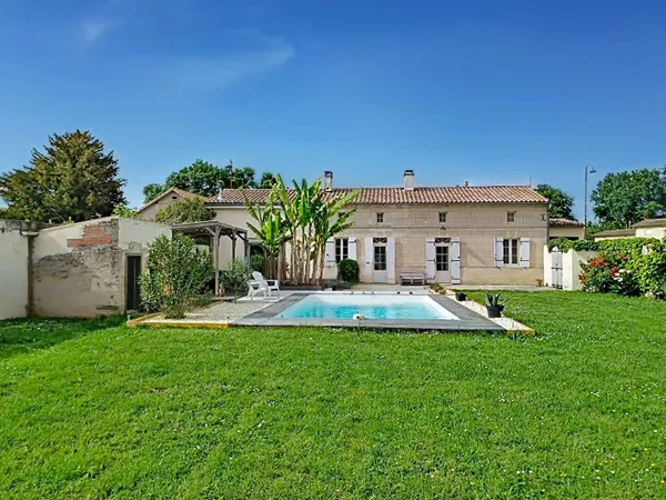 Maison 6 pièces 185 m² 