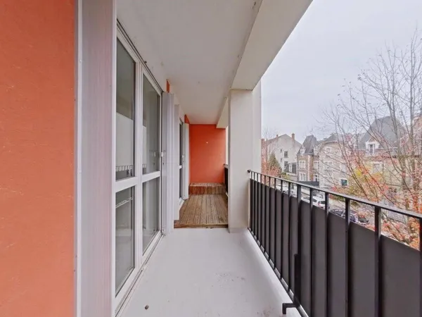 Appartement 6 pièces 107 m² 