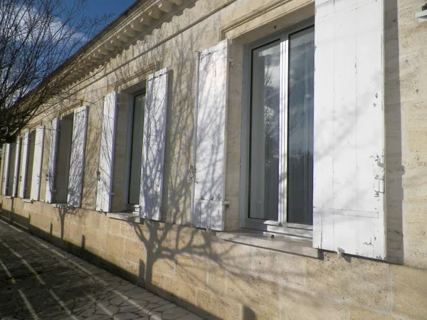 Maison de plain-pied 5 pièces 140 m² 