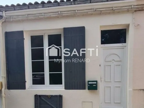 Maison de ville, type T3, d'environ 86 m2 proche gare et des commodités 