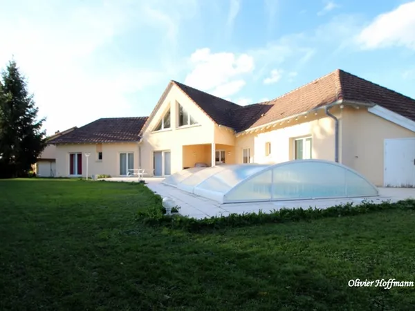 Maison 9 pièces 234 m² 