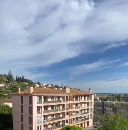Superbe T3 refait avec balcon ensoleillé 