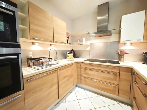 Maison 9 pièces 205 m² 