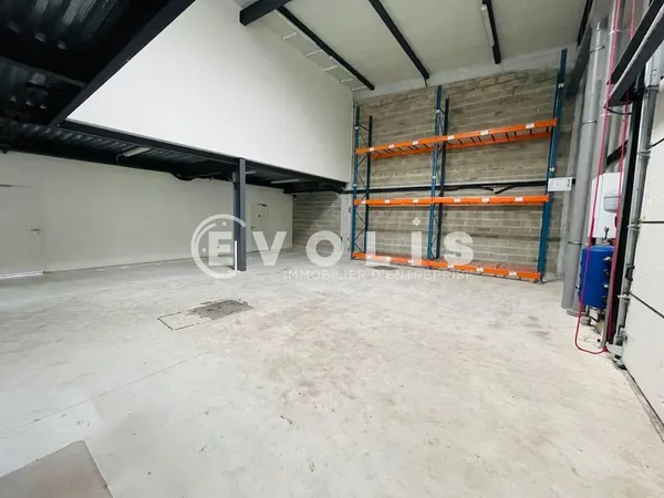 Locaux d'activité - A LOUER - 433 m² non divisibles 