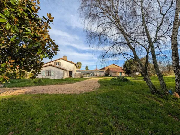 Maison 7 pièces 234 m² 