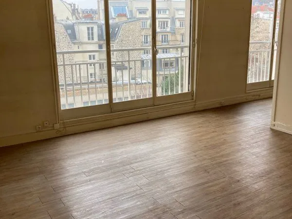 2 Pièces 60 m² 